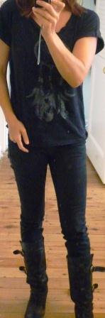 My daily uniform. Jeans, T-shirt, boots. (2)
