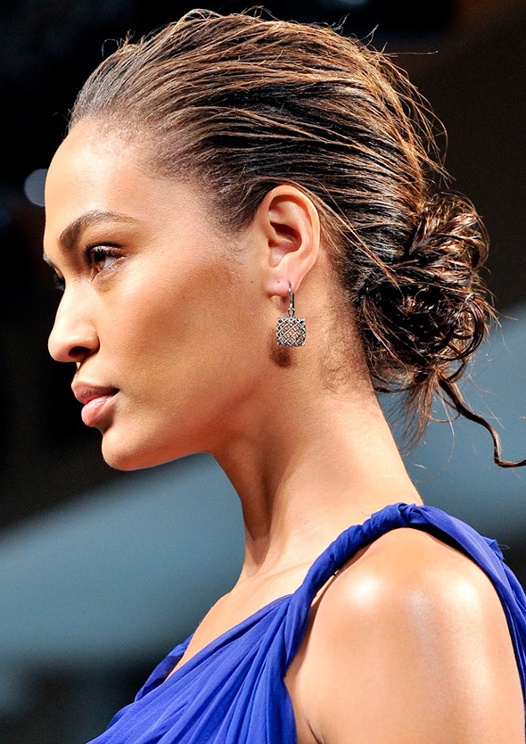 How to style wet hair (without looking like you were just 