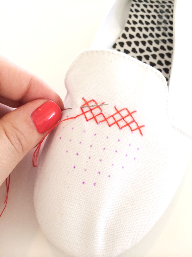 shoes_white_stitching
