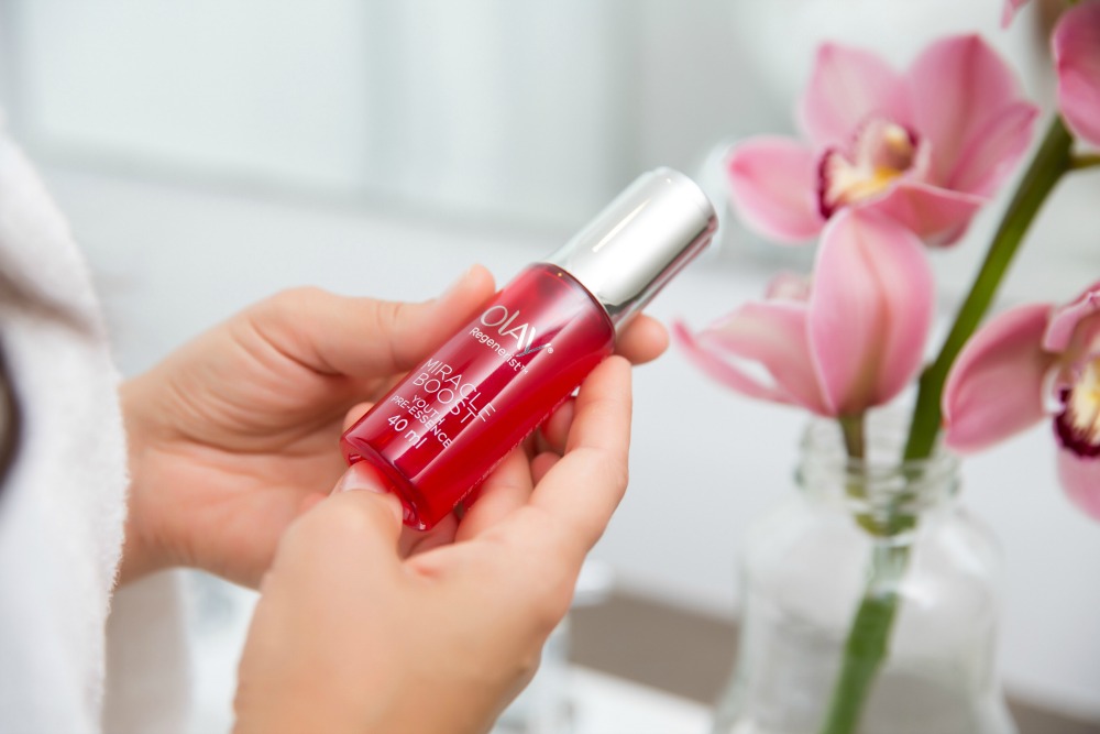 Olay Regenerist Miracle Boost Youth Pre-Essence